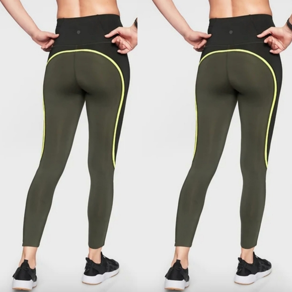 Athleta Pants - Athleta purposefully legins size M